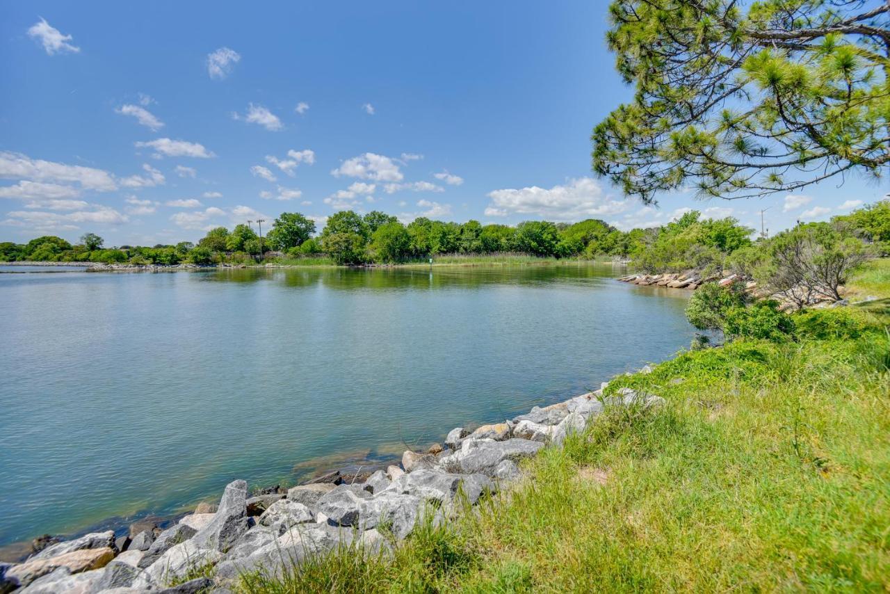 Charming Newport News Cottage Less Than 1 Mi To Ocean! Hampton Kültér fotó