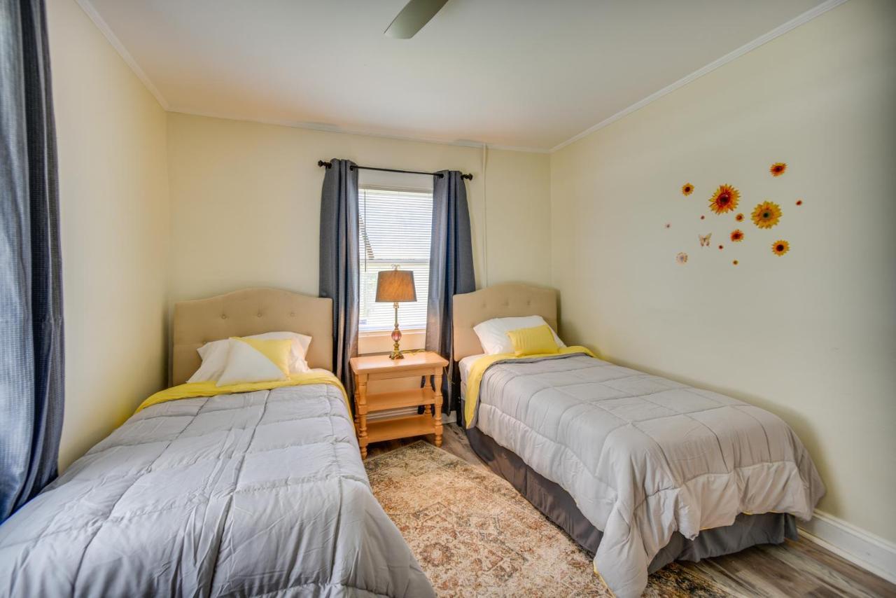 Charming Newport News Cottage Less Than 1 Mi To Ocean! Hampton Kültér fotó
