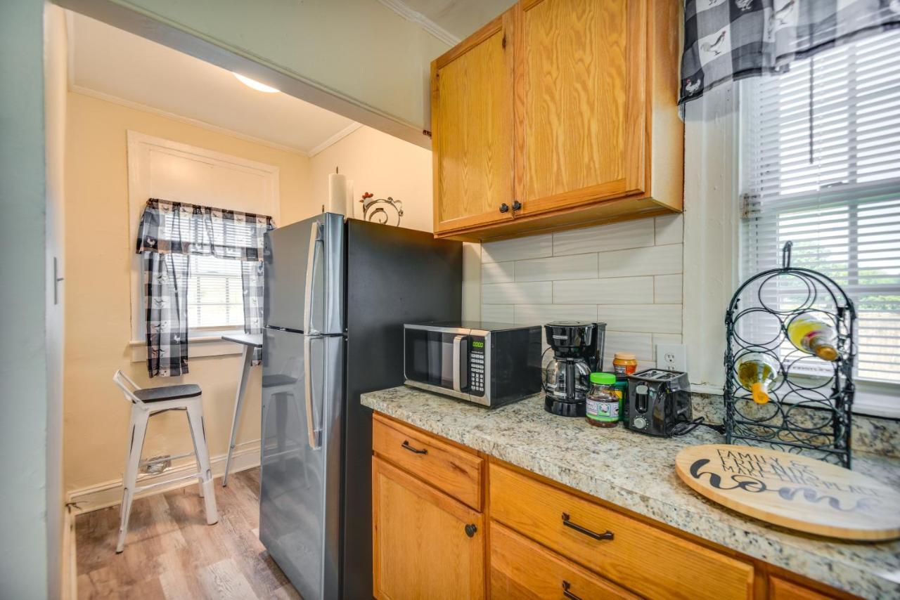 Charming Newport News Cottage Less Than 1 Mi To Ocean! Hampton Kültér fotó
